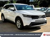 Used 2023 Kia Sorento LX image 2