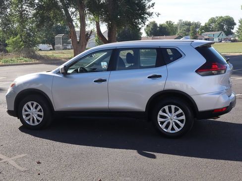 Used 2019 Nissan Rogue S AWD/4WD image 8