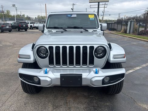 Used 2023 Jeep Wrangler Unlimited Sahara image 4