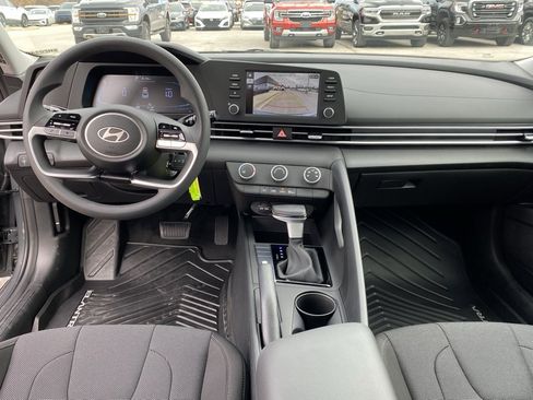 New 2026 Hyundai Elantra SE image 26