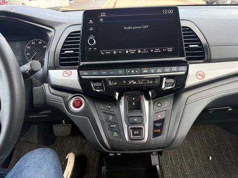 Used 2025 Honda Odyssey EX-L image 18
