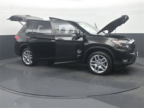 Certified 2024 Honda Passport EX-L image 34