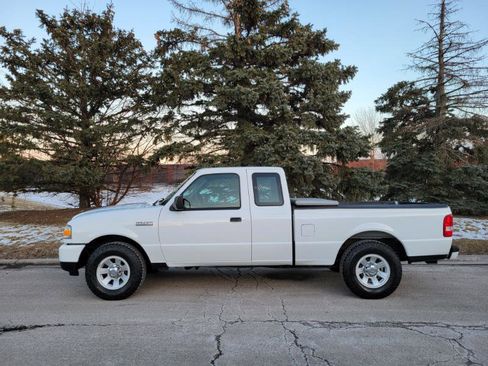 Used 2009 Ford Ranger XLT image 2