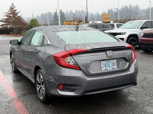 Used 2017 Honda Civic EX-L image 6