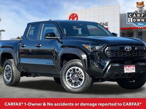Used 2024 Toyota Tacoma TRD Off-Road image 2