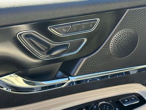 Used 2025 Lincoln Corsair Reserve image 21