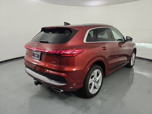 Used 2025 Audi Q5 Premium Plus w/ Premium Plus AWD/4WD image 36