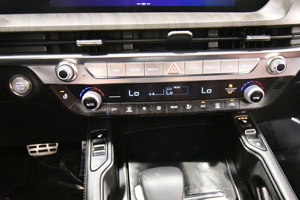Certified 2024 Kia Telluride SX Prestige AWD/4WD image 29