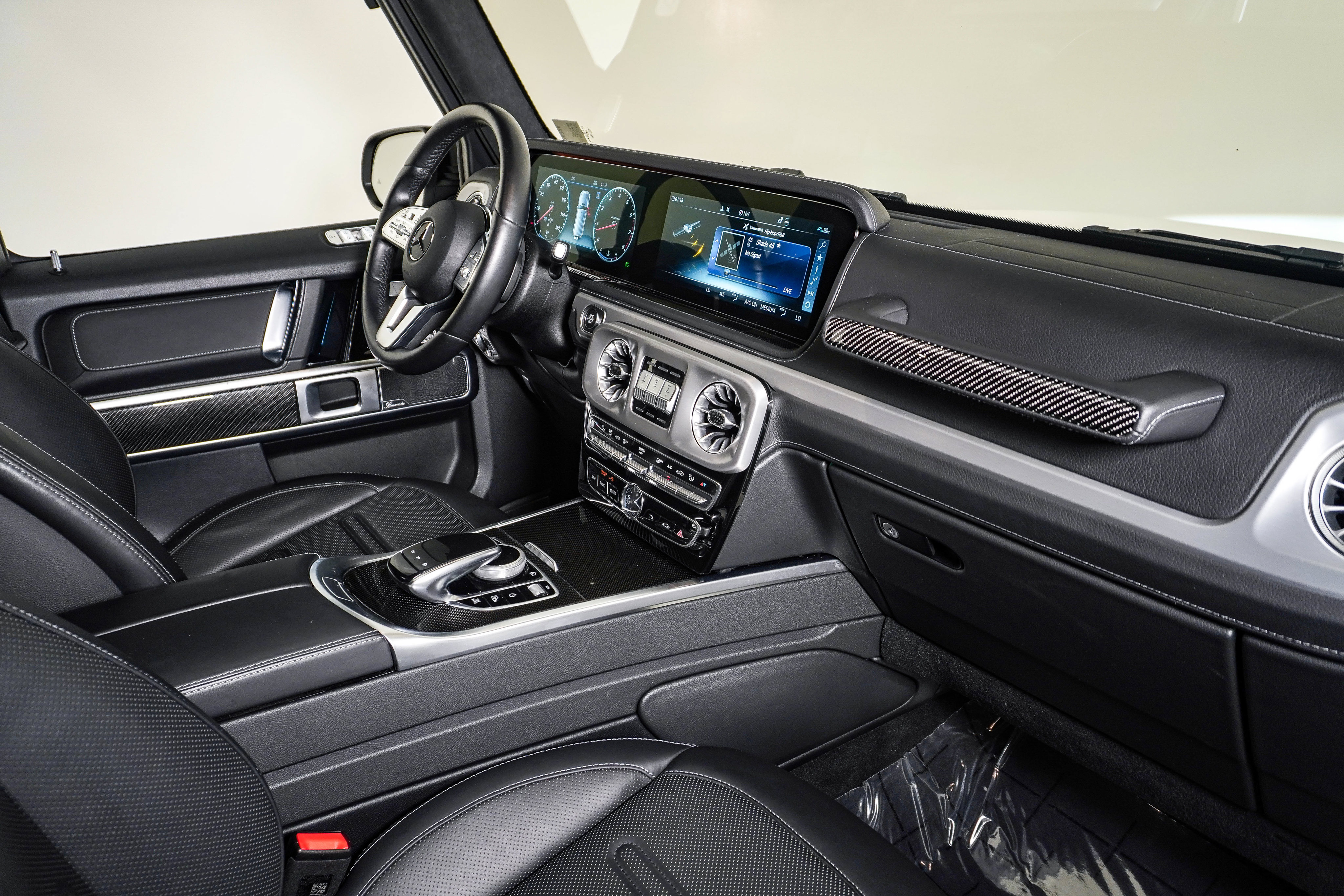 Used 2022 Mercedes-Benz G 550 w/ Exclusive Interior Package image 15
