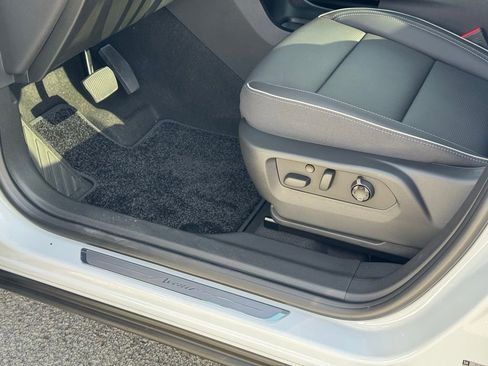 New 2026 Buick Envision Avenir image 20