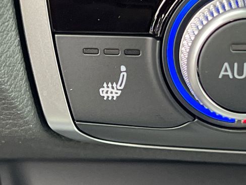 New 2025 Audi Q3 2.0T Premium image 24