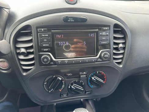 Used 2015 Nissan Juke S image 18