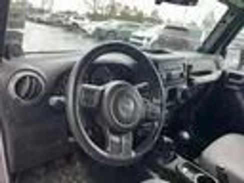 Used 2014 Jeep Wrangler Unlimited Sport image 2