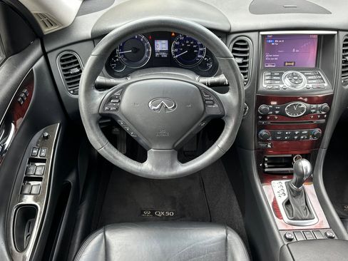 Used 2017 INFINITI QX50 w/ Premium Plus Package image 14