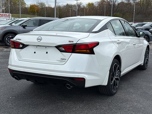 New 2025 Nissan Altima 2.5 SR image 5