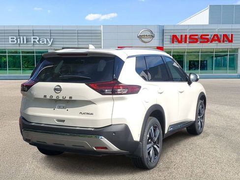 Certified 2023 Nissan Rogue Platinum w/ Platinum Premium Package FWD image 4