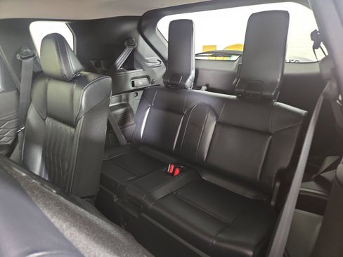 New 2026 Mitsubishi Outlander SEL image 12