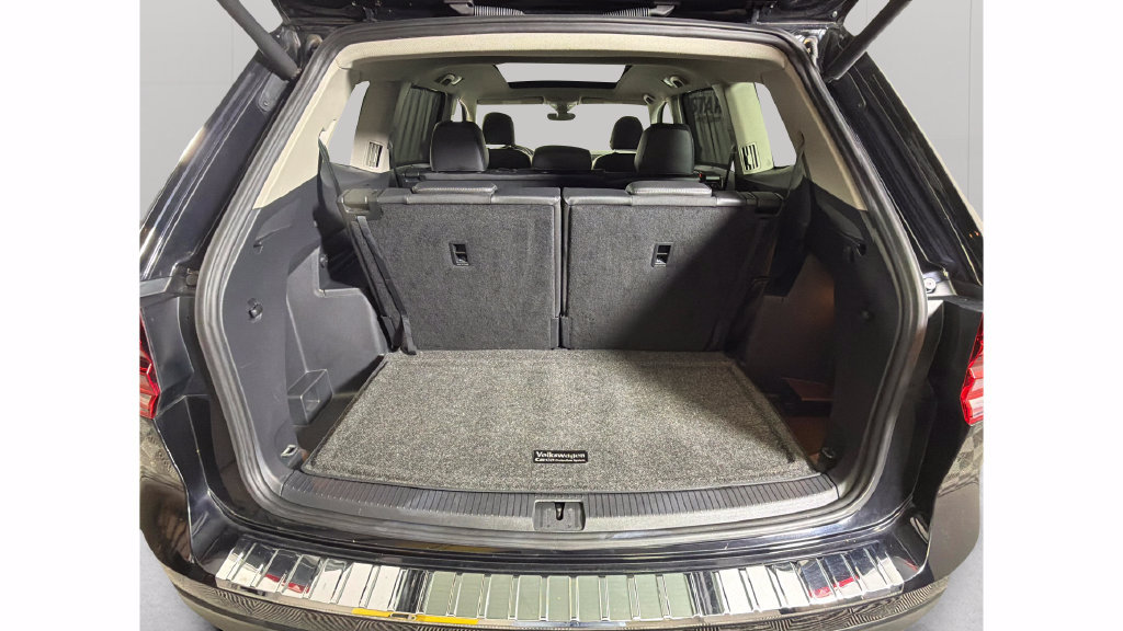 Used 2019 Volkswagen Atlas SE w/ Panoramic Sunroof Package FWD image 29