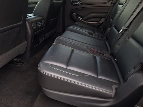 Used 2018 Chevrolet Tahoe LT w/ Luxury Package AWD/4WD image 12