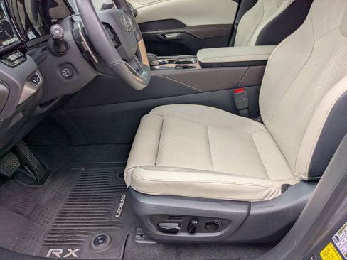 Certified 2023 Lexus RX 350 w/ Accessory Package (K3) image 5