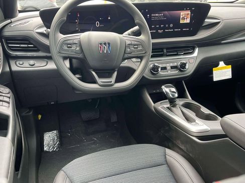 New 2026 Buick Envista Preferred FWD image 12