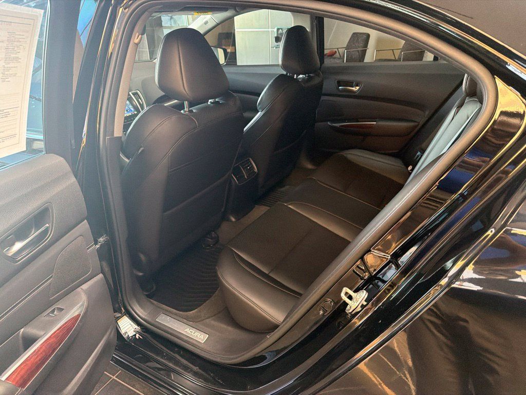 Certified 2016 Acura TLX w/ Technology Package FWD image 8