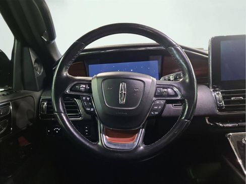 Used 2021 Lincoln Navigator L Reserve image 12