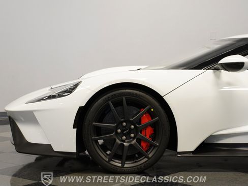 Used 2017 Ford GT image 25