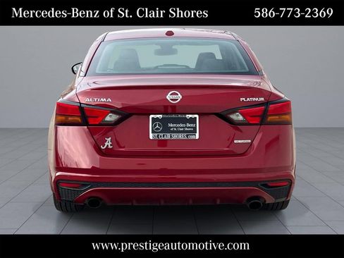 Used 2020 Nissan Altima 2.0 Platinum FWD image 5