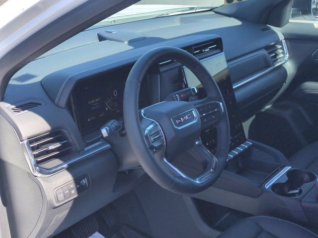 New 2027 GMC Terrain Elevation w/ Elevation Premium Package AWD/4WD image 13