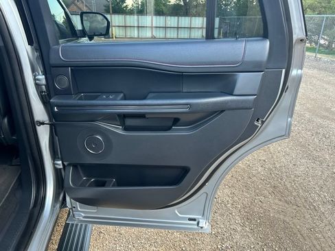 Used 2023 Ford Expedition Limited AWD/4WD image 50