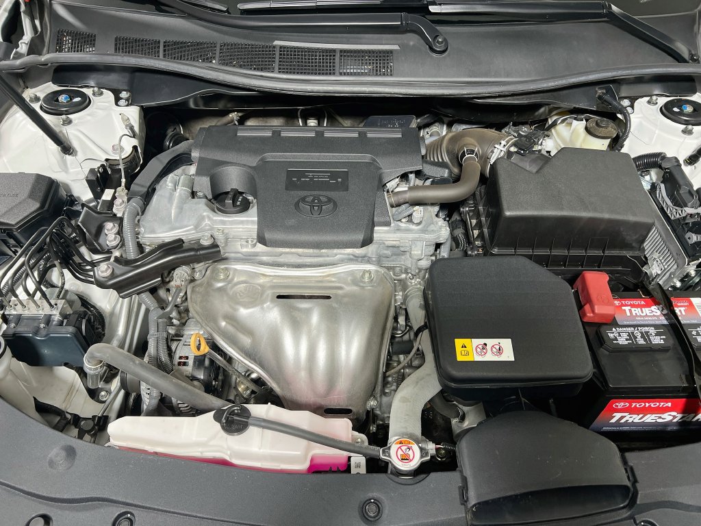 Certified 2017 Toyota Camry XLE w/ Moonroof Package FWD image 27