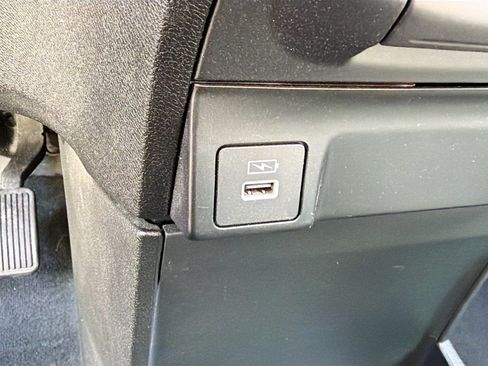 Used 2023 Honda Odyssey EX-L image 13