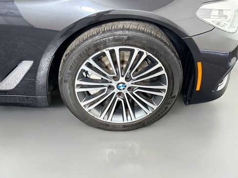 Used 2018 BMW 540i xDrive AWD/4WD image 32