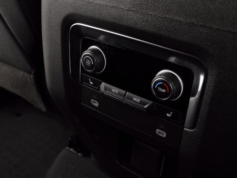 Used 2023 Chevrolet Suburban RST image 27