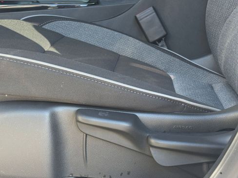 Used 2025 Chevrolet TrailBlazer LT image 23