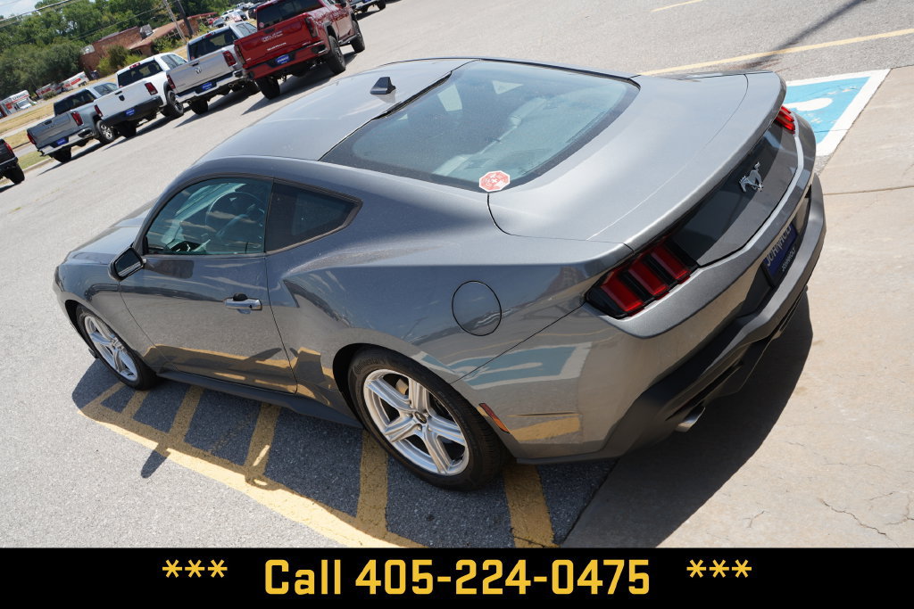 Used 2026 Ford Mustang Premium RWD image 10