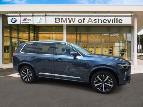 Used 2026 Volvo XC90 B5 Core w/ Protection Package Premier AWD/4WD image 1