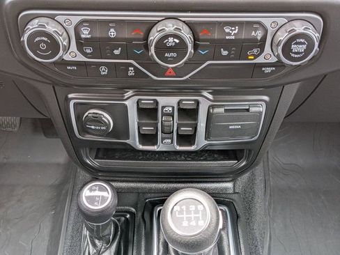 Certified 2023 Jeep Wrangler Sport image 16