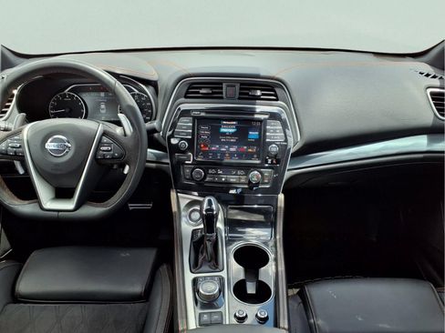 Used 2021 Nissan Maxima SR w/ Sport Mat Group FWD image 12