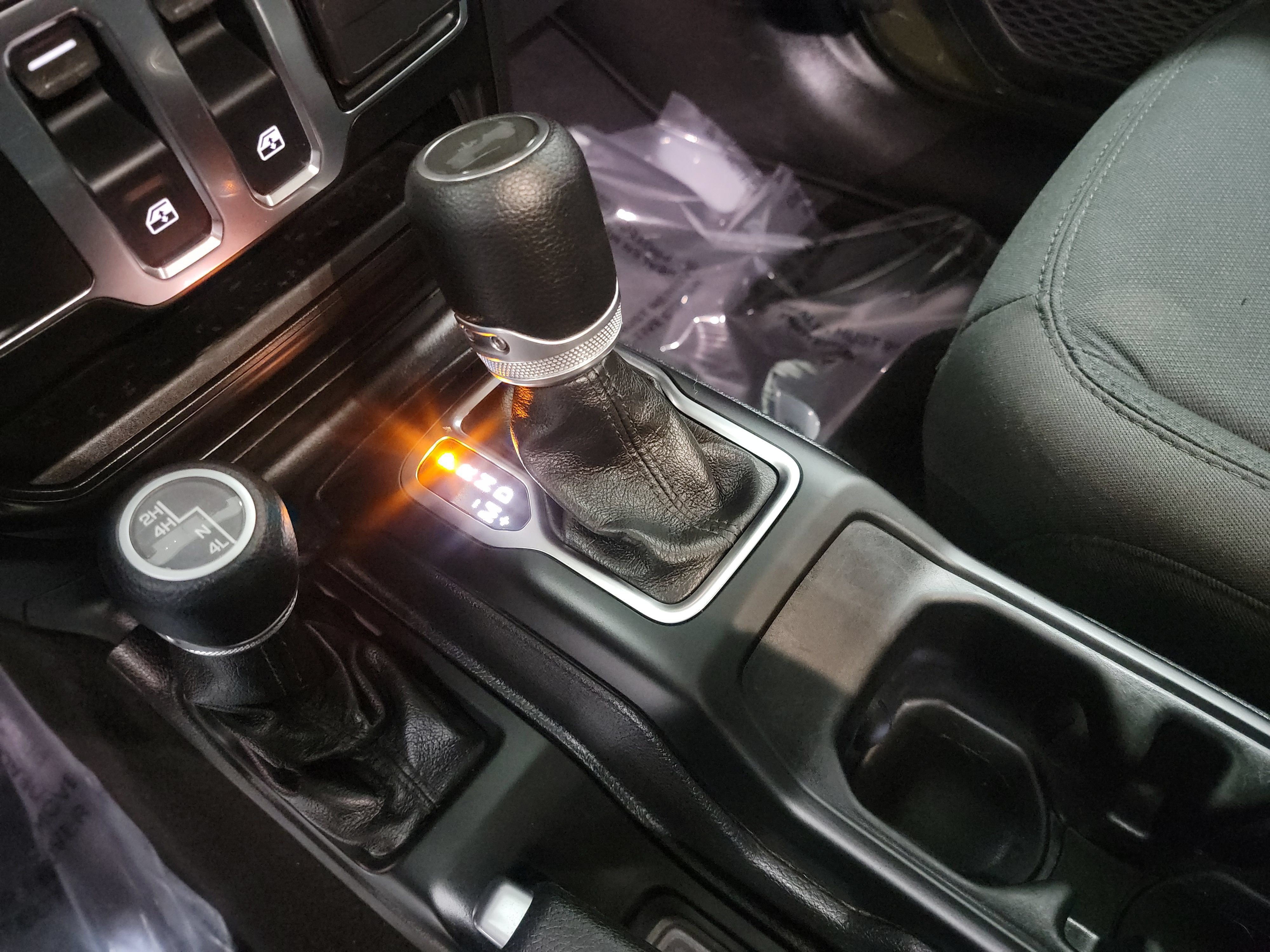 Used 2021 Jeep Wrangler Sport AWD/4WD image 27