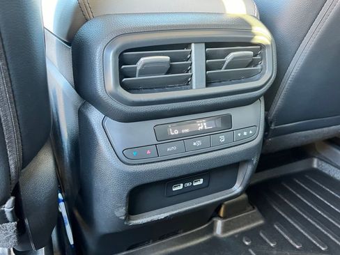 Used 2023 Honda Pilot EX-L image 13