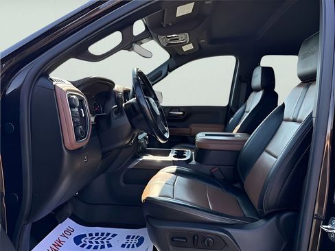 Used 2019 Chevrolet Silverado 1500 High Country w/ Technology Package image 19