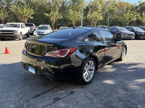 Used 2014 Hyundai Genesis 2.0T Premium image 6