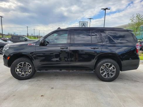 Used 2023 Chevrolet Tahoe Z71 w/ Luxury Package image 3