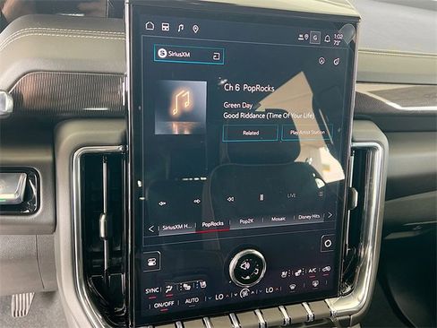 New 2026 GMC Yukon XL Elevation w/ Elevation Premium Package image 10