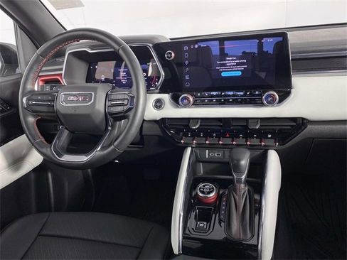 Used 2024 GMC Canyon AT4X image 13