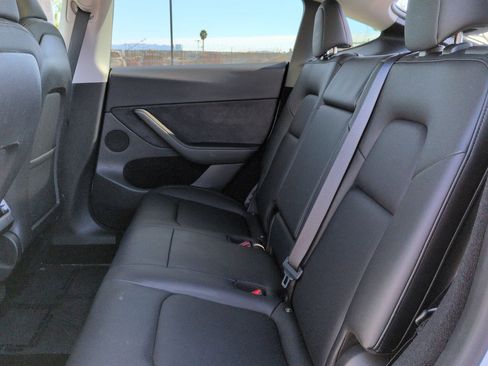 Used 2023 Tesla Model Y Long Range image 23