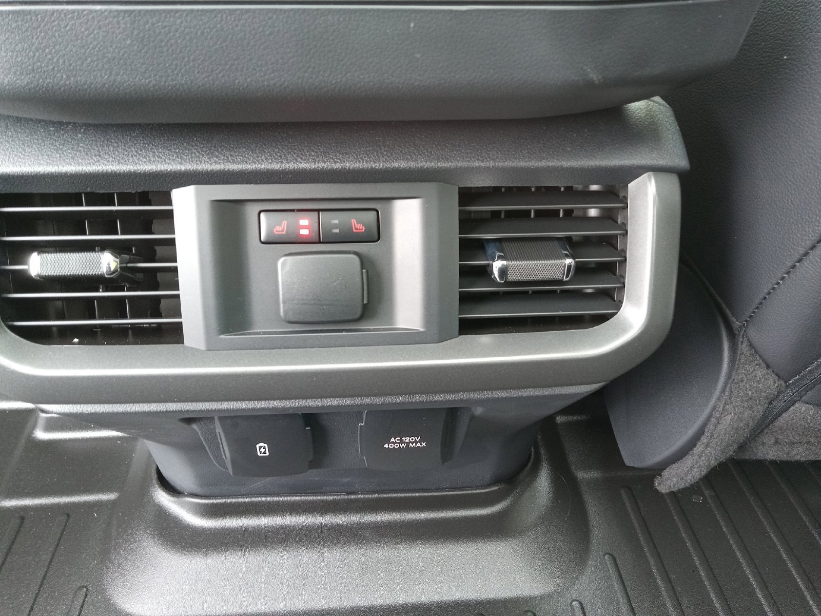 Used 2025 Ford F150 Lariat w/ Equipment Group 502A High AWD/4WD image 29