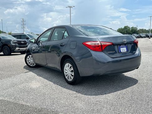 Used 2017 Toyota Corolla L FWD image 6